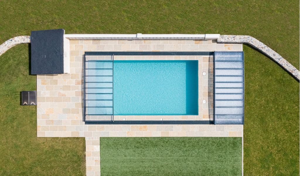 Compatibilité abri piscine extra plat - Article par Rénoval Abri Piscine