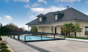 Abri semi plat Rénoval en aluminium fabriqué en France